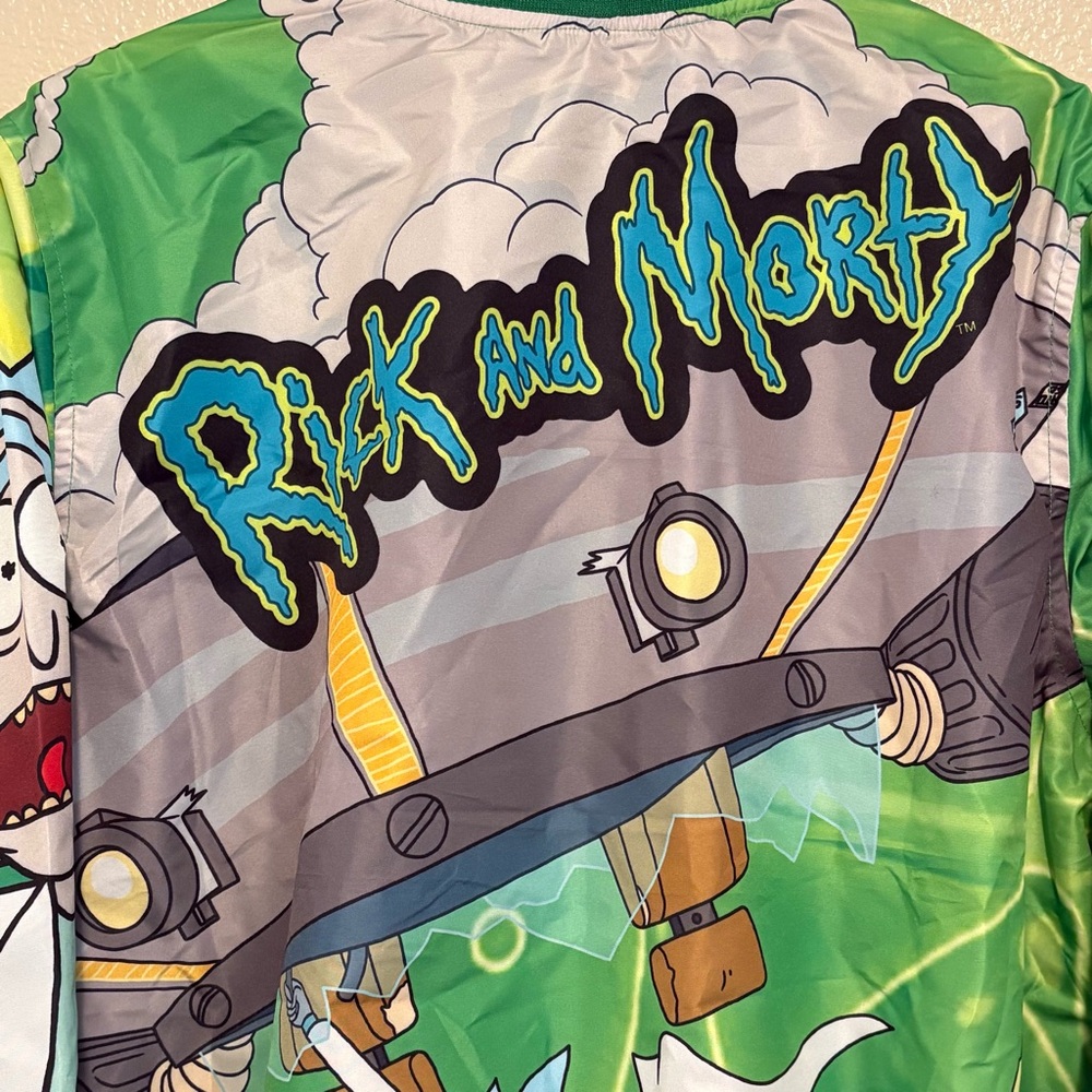 NWT Rick and Morty Members Only Bomber Jacket Green Portal Graphic Full Zip M - Picture 7 of 15